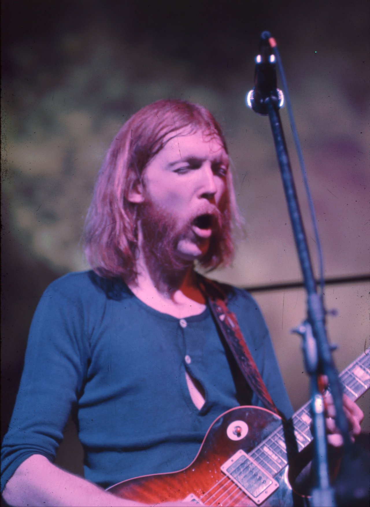 Duane Allman leta 1970. Njegov slog igranja kitare in virtuoznost ga uvrščata med največje kitariste vseh časov.